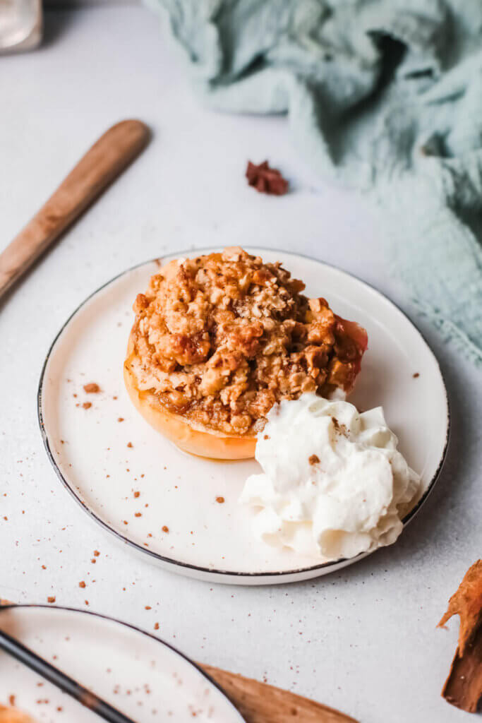 Baked Apples With Crumb Topping 5