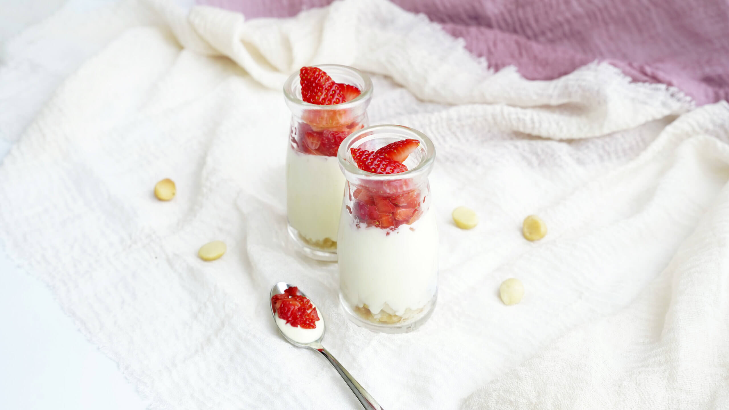 No Bake Cheesecake Cups with Macadamia Base and Strawberry Topping