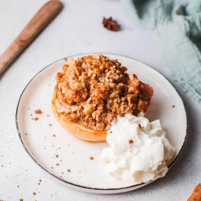 Baked Apples With Crumb Topping 5